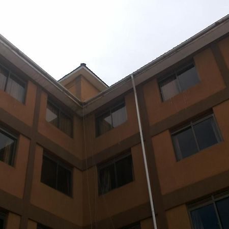 Gulu Palema Crown Hotel מראה חיצוני תמונה
