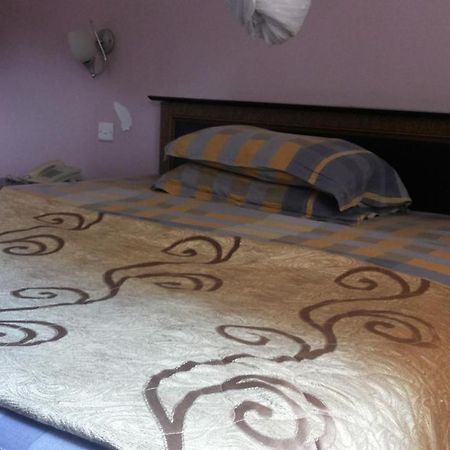 Gulu Palema Crown Hotel מראה חיצוני תמונה