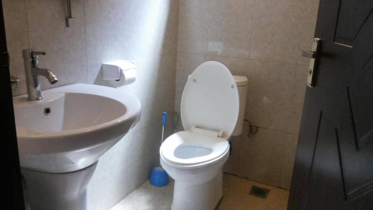 Gulu Palema Crown Hotel מראה חיצוני תמונה
