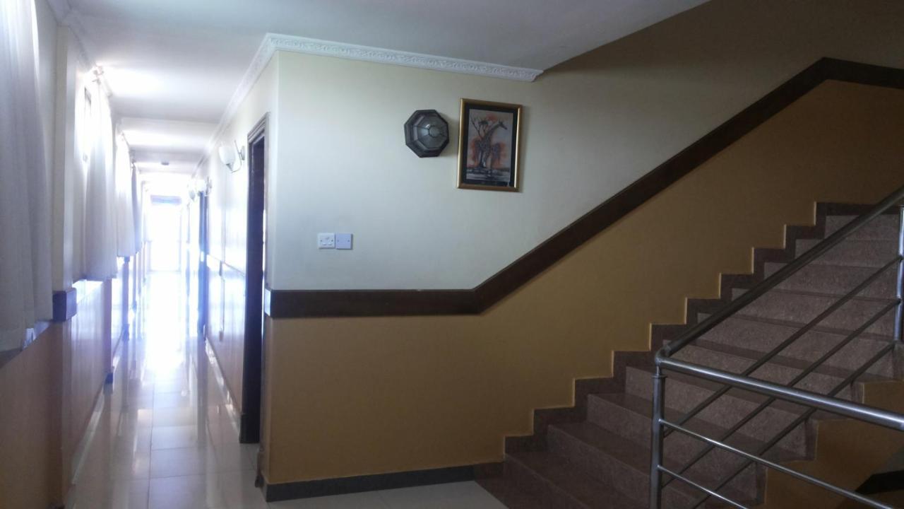 Gulu Palema Crown Hotel מראה חיצוני תמונה