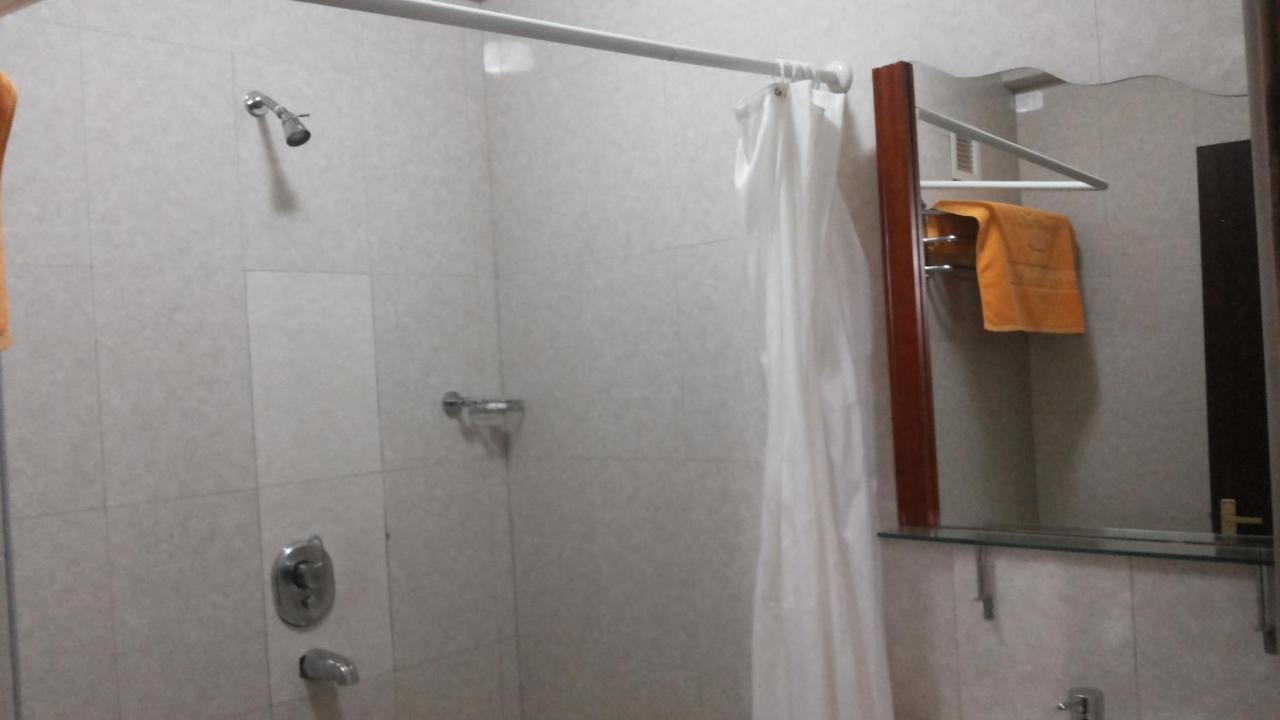 Gulu Palema Crown Hotel מראה חיצוני תמונה
