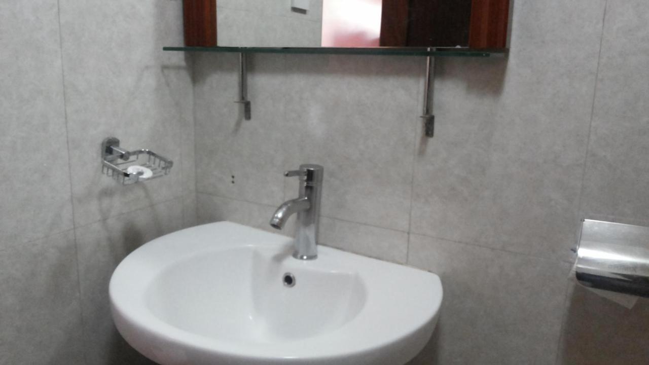 Gulu Palema Crown Hotel מראה חיצוני תמונה